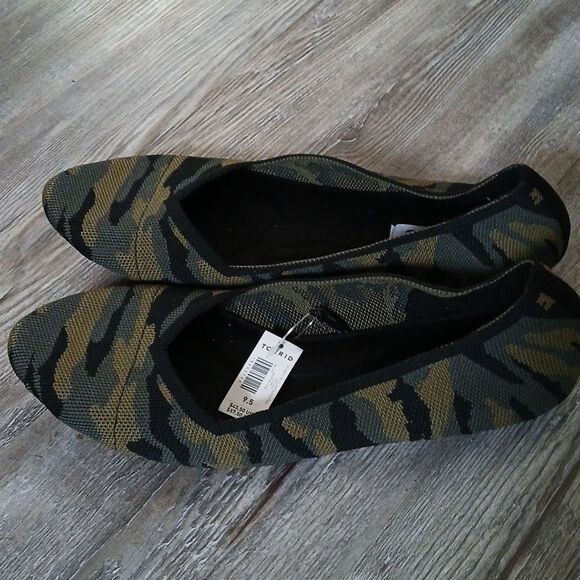 Torrid Camo Stretch Knit Flex ballet flats  Sz 9.5  NWT - Picture 3 of 8